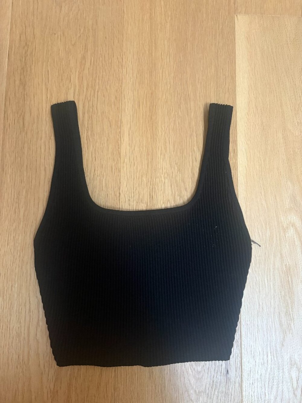 Aritzia BABATON Sculpt Knit Squareneck Cropped Tank Black